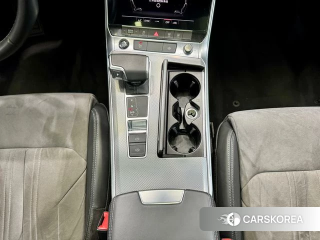 Audi A6L 2022 Черный из Китая, фото 4