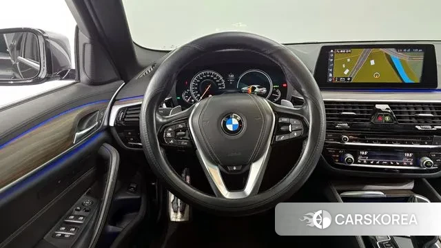 BMW 5 Series (G30) 2018 Серый из Кореи, фото 4