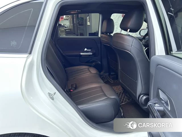 Mercedes-Benz Class B 2021 Белый из Китая, фото 4