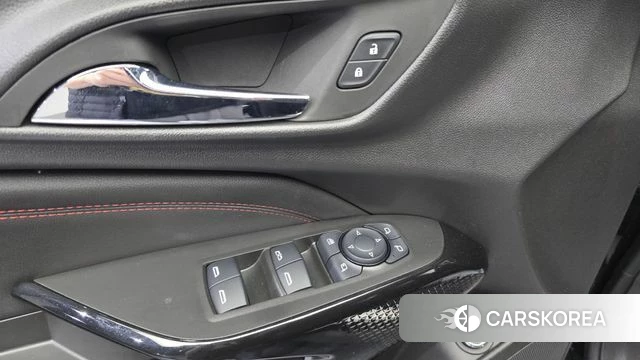 Chevrolet (GM Daewoo) Trax Crossover 2024 Черный из Кореи, фото 4