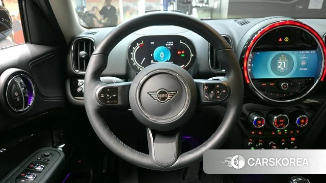 Mini Cooper Countryman 2023 Цвет галактики из Кореи, фото 4