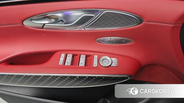 Genesis GV70 2021 Черный из Кореи, фото 4
