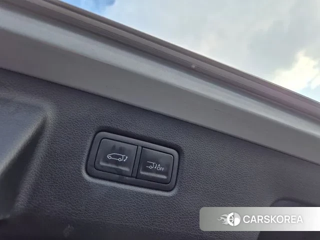 Hyundai Staria 2023 Серебристо-серый из Кореи, фото 4