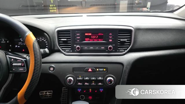 Kia Sportage The Bold 2021 Серебристо-серый из Кореи, фото 4