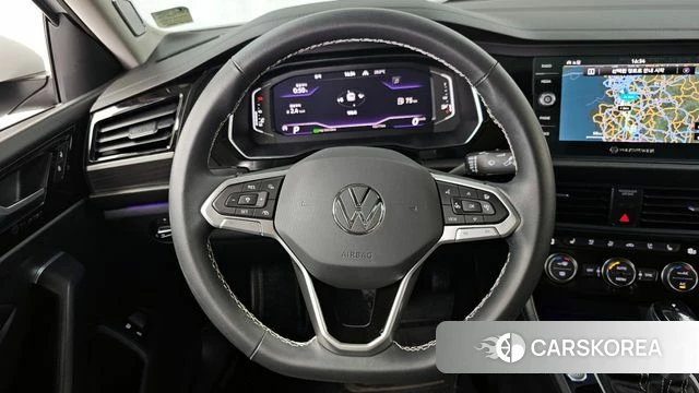 Volkswagen 7th Generation of Jetta 2023 Белый из Кореи, фото 4