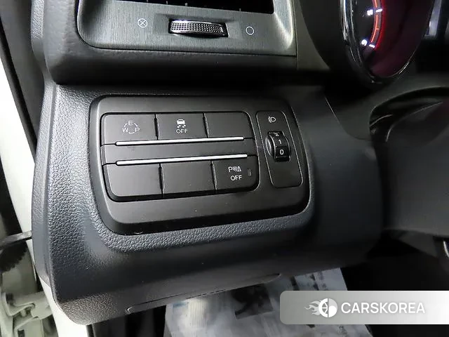 Ssangyong Tivoli Armor 2018 Белый из Кореи, фото 4