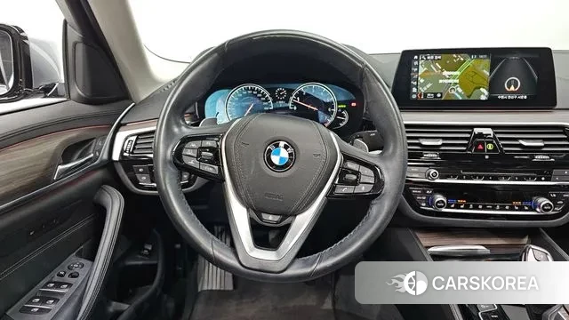 BMW 5 Series (G30) 2018 Серый из Кореи, фото 4