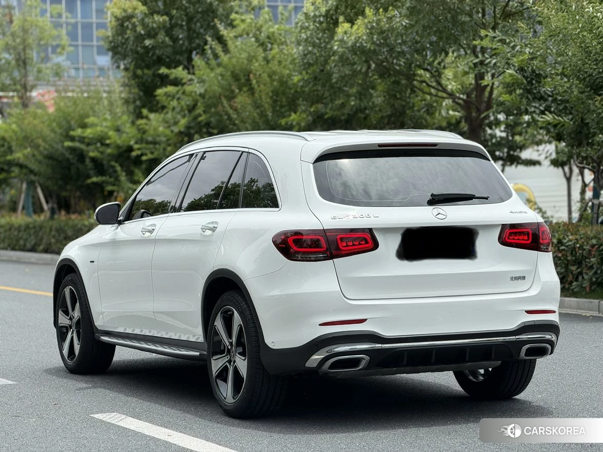 Mercedes-Benz GLC 2022 Белый из Китая, фото 4