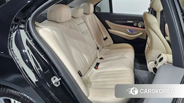 Mercedes-Benz E-Class W213 2021 Черный из Кореи, фото 4