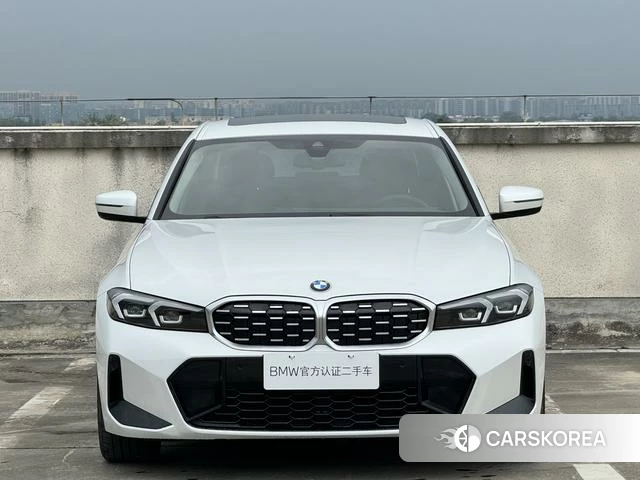 BMW 3 series 2023 Белый из Китая, фото 4