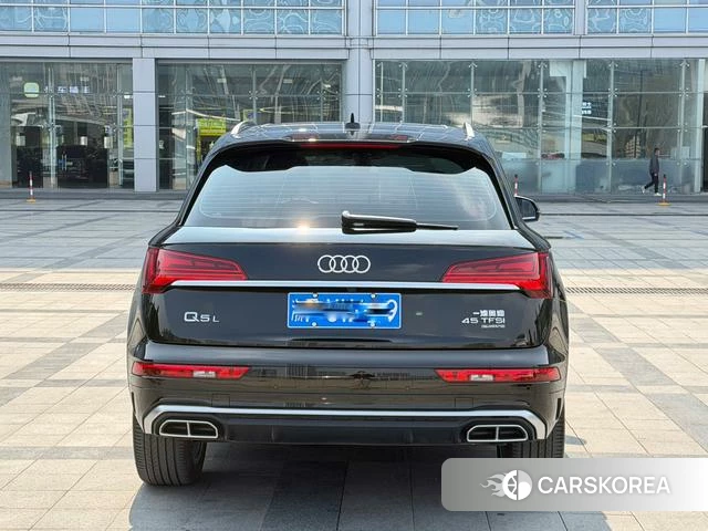 Audi Q5L 2024 Черный из Китая, фото 4