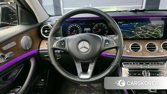 Mercedes-Benz E-Class W213 2018 Черный из Кореи, фото 4