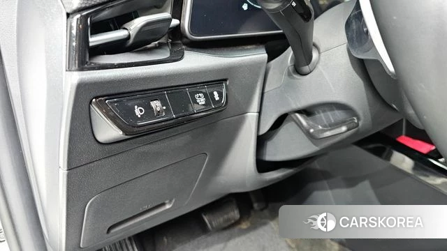 Kia Di Ol Nu Niro 2025 Белый из Кореи, фото 4