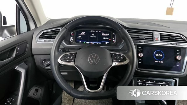 Volkswagen Tiguan second Generation 2022 Белый из Кореи, фото 4
