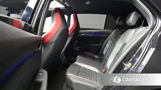 Volkswagen Golf 8th Generation 2022 Черный из Кореи, фото 4