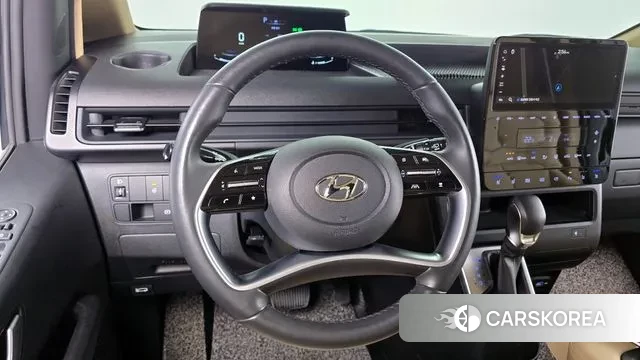 Hyundai Staria 2023 Серебряный из Кореи, фото 4