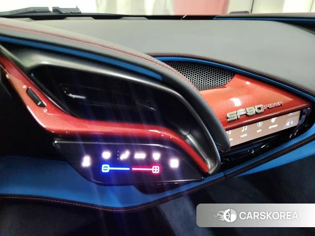Ferrari SF90 Spider 2023 Белый из Кореи, фото 4