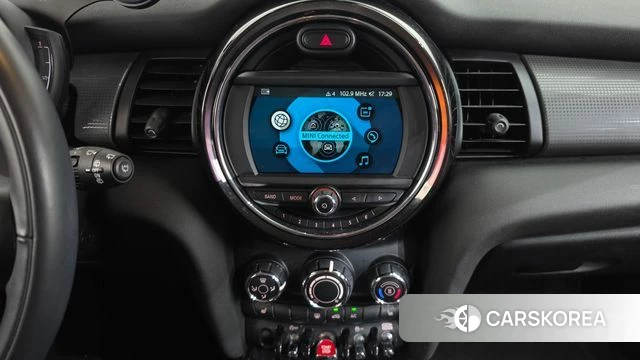 Mini Cooper 2019 Жемчужный цвет из Кореи, фото 4