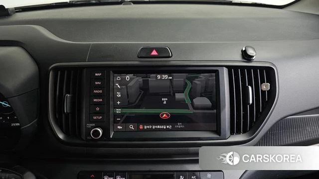 Kia The New Kia Ray EV 2023 Белый из Кореи, фото 4