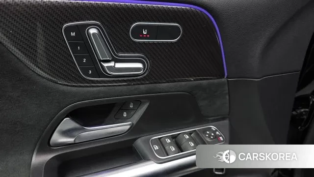 Mercedes-Benz GLA - Class H247 2023 Черный из Кореи, фото 4