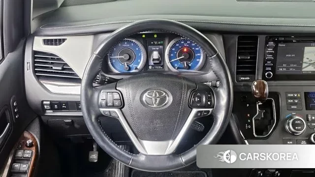Toyota Sienna 2018 Черный из Кореи, фото 4