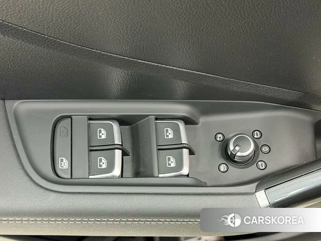 Audi Q2L 2022 Черный из Китая, фото 4