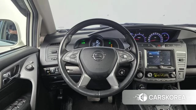 Ssangyong Korando Turismo 2018 Белый из Кореи, фото 4