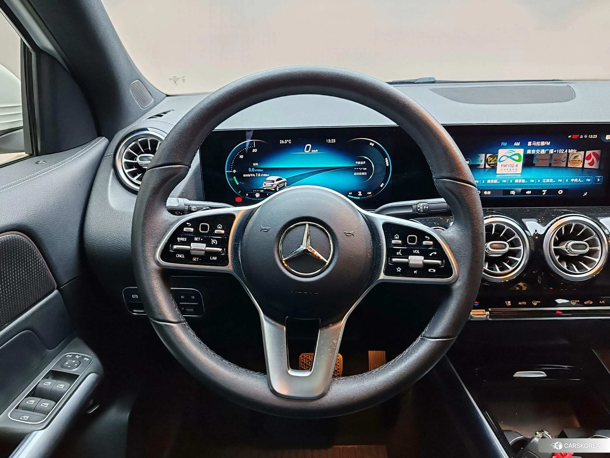 Mercedes-Benz GLA 2020 Белый из Китая, фото 4