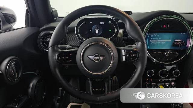 Mini Cooper Electric 2023 Белый из Кореи, фото 4