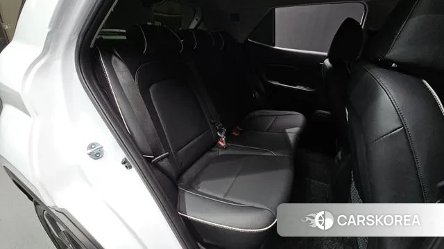 Hyundai Venue 2022 Белый из Кореи, фото 4