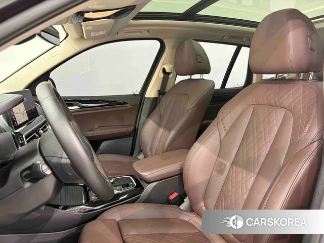 BMW X3 2021 Темно-серый из Китая, фото 4