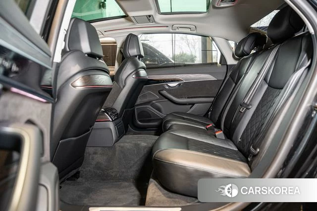 Audi A8 2021 Черный из Китая, фото 4