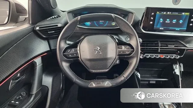 Peugeot e-2008 second generation 2023 Белый из Кореи, фото 4