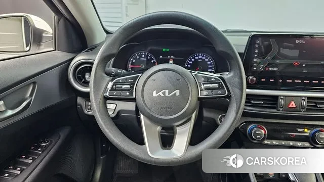 Kia The New K3 2nd generation 2021 Белый из Кореи, фото 4