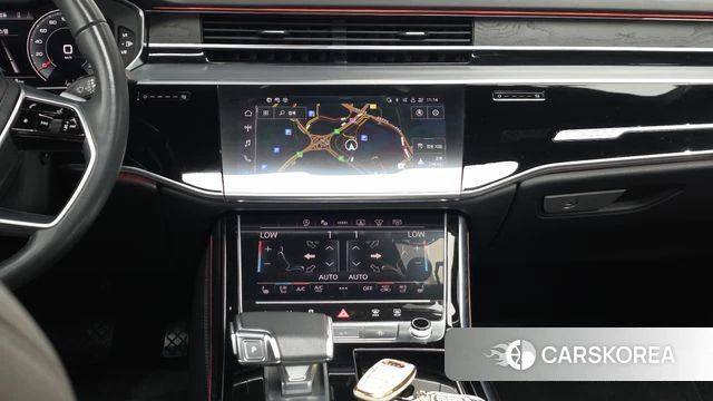 Audi A8 (D5) 2023 Черный из Кореи, фото 4