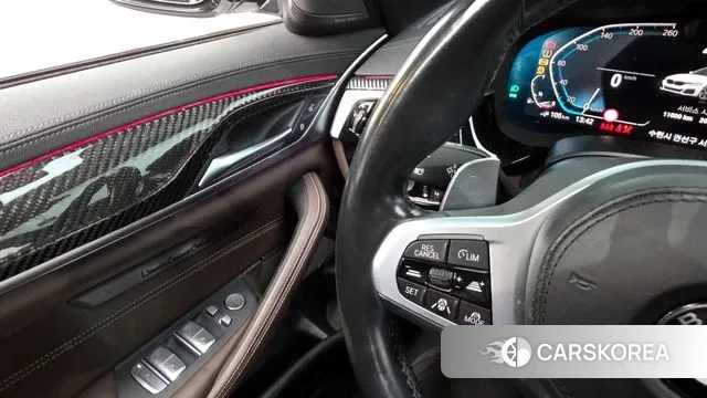 BMW 5 Series (G30) 2021 Белый из Кореи, фото 4