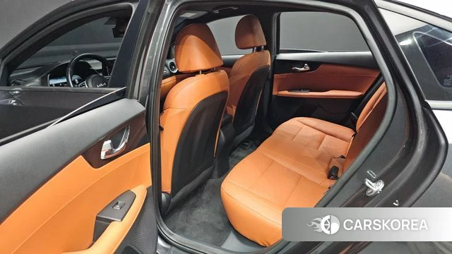 Kia The New K3 2nd generation 2023 Серый из Кореи, фото 4