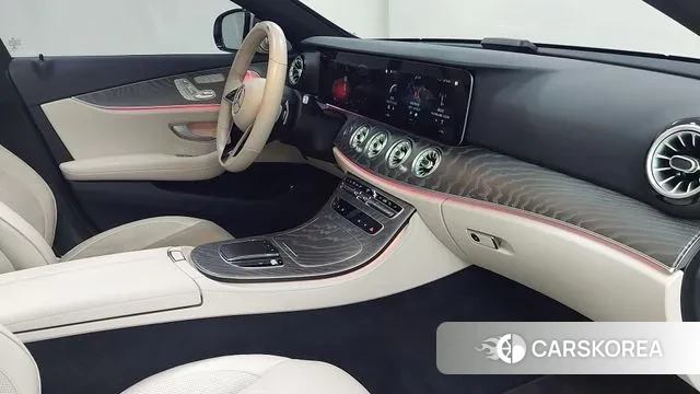 Mercedes-Benz E-Class W213 2022 Белый из Кореи, фото 4