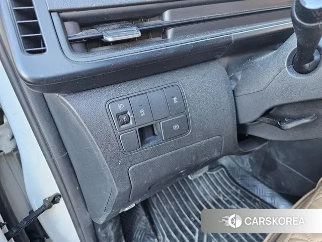 Hyundai Staria 2021 Белый из Кореи, фото 4