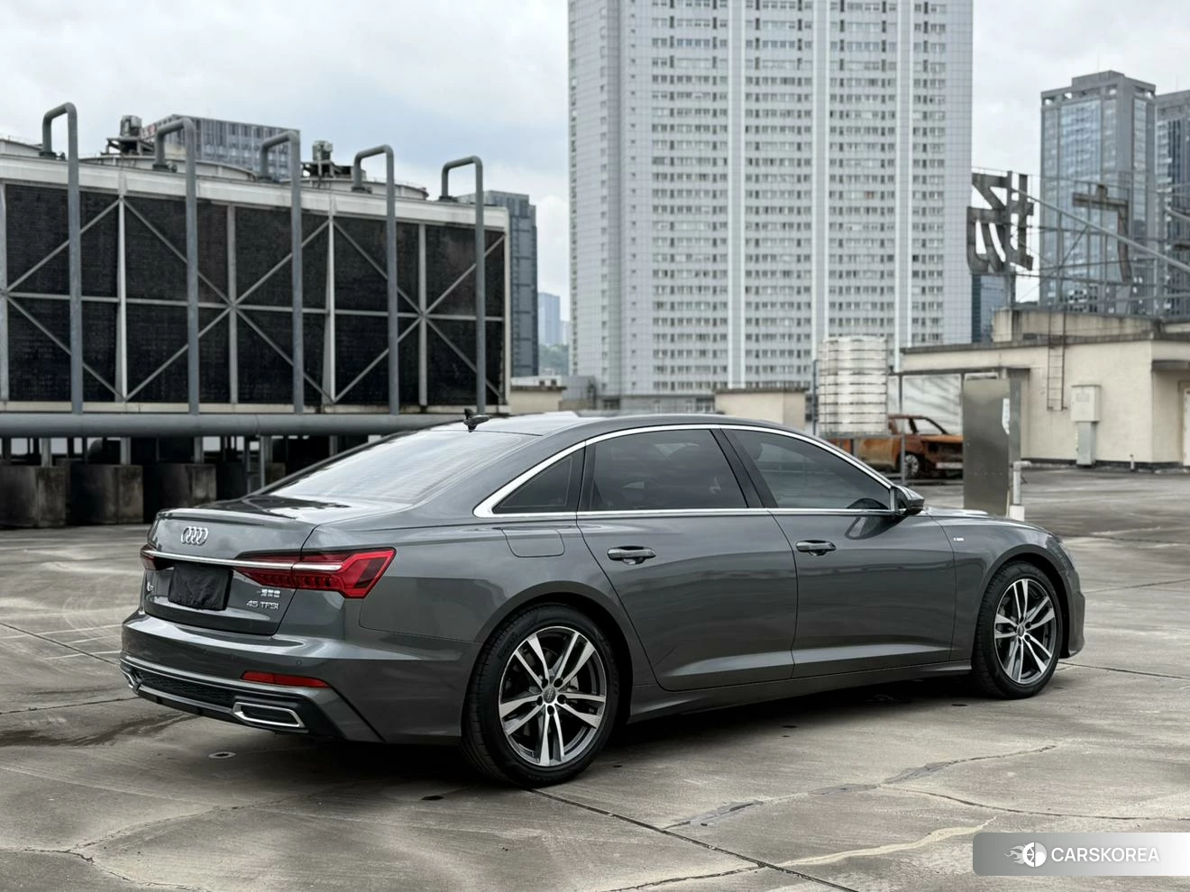 Audi A6L 2020 Темно-серый из Китая, фото 4