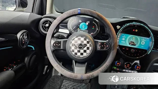 Mini Cooper 2022 Жемчужный цвет из Кореи, фото 4