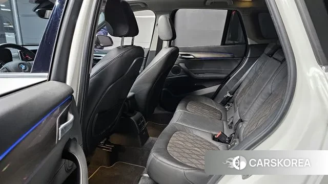 BMW X1 (F48) 2021 Белый из Кореи, фото 4