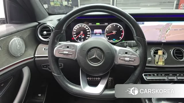 Mercedes-Benz E-Class W213 2019 Белый из Кореи, фото 4