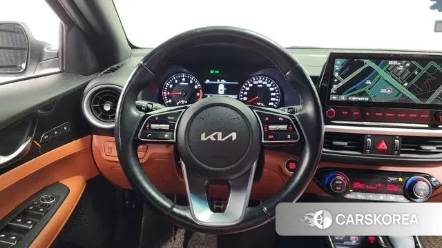 Kia The New K3 2nd generation 2022 Белый из Кореи, фото 4