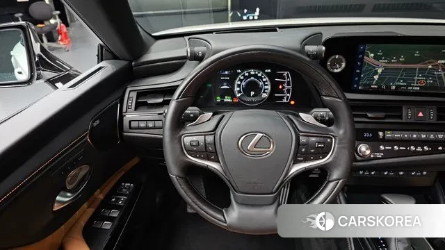 Lexus ES300h 7th generation 2024 Белый из Кореи, фото 4