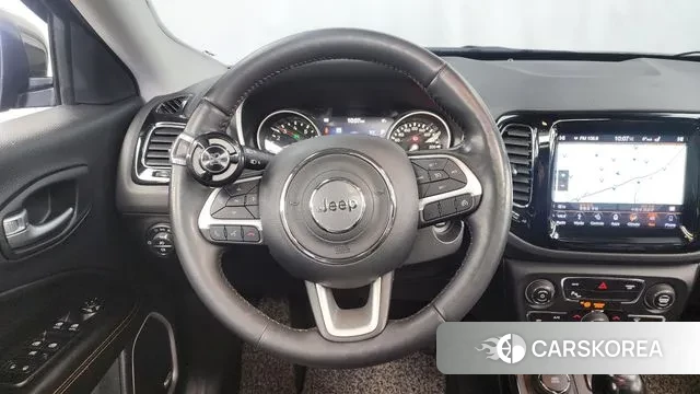 Jeep Compass 2nd Generation 2018 Серый из Кореи, фото 4