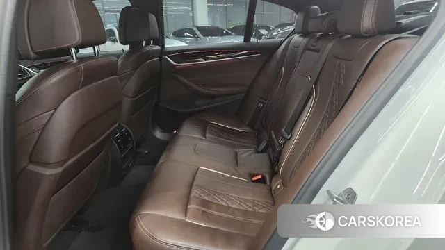 BMW 5 Series (G30) 2021 Белый из Кореи, фото 4