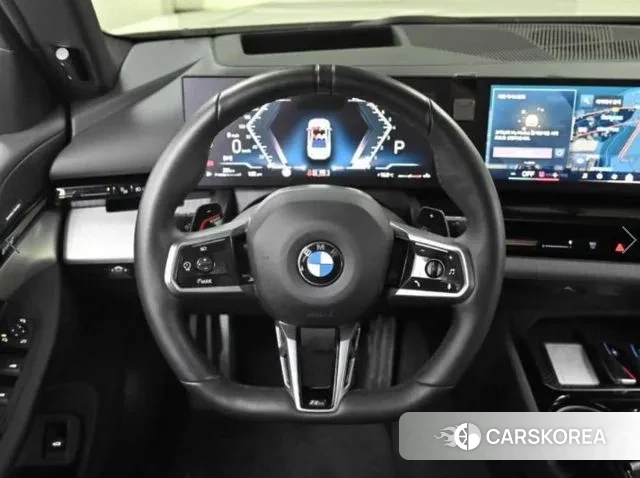 BMW 5 Series (G60) 2024 Белый из Кореи, фото 4