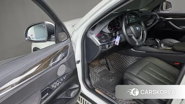 BMW X6 (F16) 2018 Белый из Кореи, фото 4