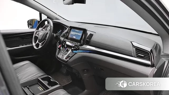 Honda Odyssey 2023 Серый из Кореи, фото 4